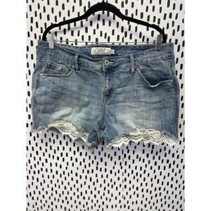 Torrid Short Womens Size 16 Blue Denim Cotton Distressed Medium Wash Pockets